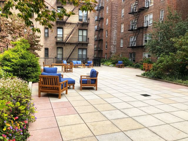 340 Haven Ave Apt 3R, New York City, NY 10033
