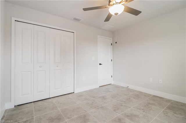 2702 31st ST SW, Lehigh Acres, FL 33976