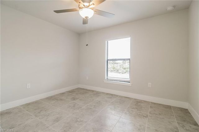 2702 31st ST SW, Lehigh Acres, FL 33976