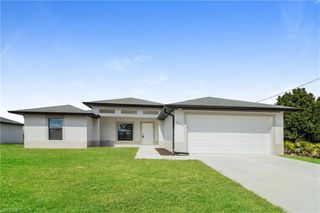 2702 31st ST SW, Lehigh Acres, FL 33976