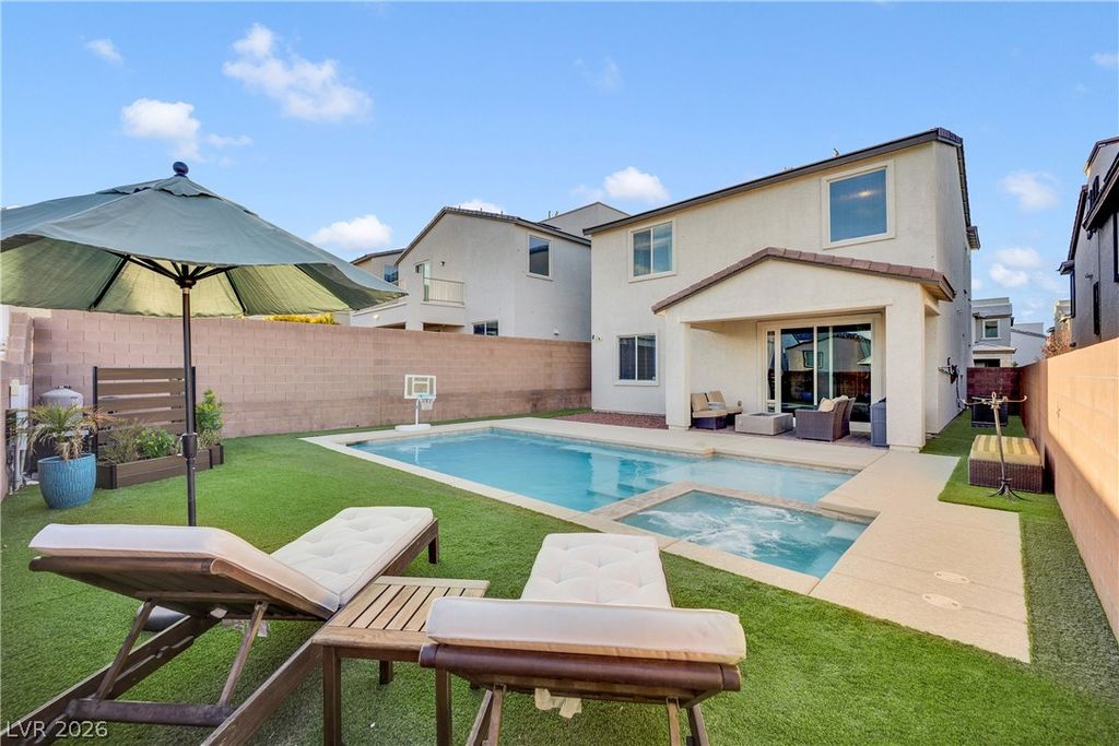 10807 Searchers Avenue, Las Vegas, NV 89129 — photo 2