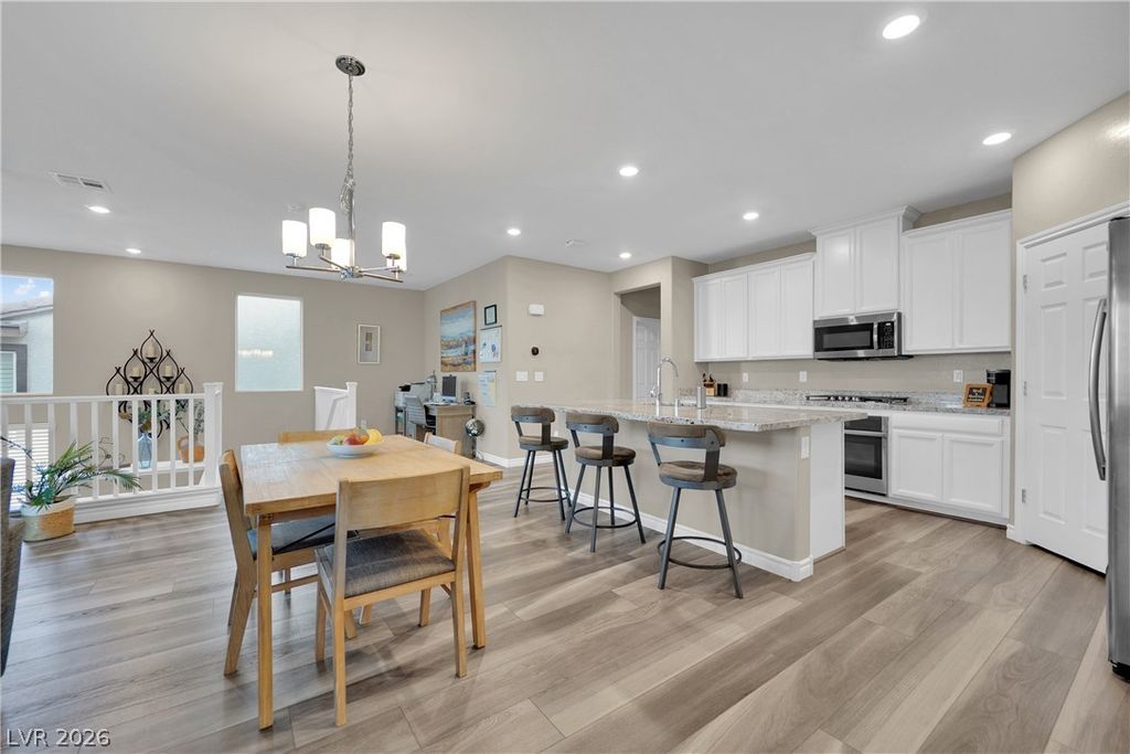 10807 Searchers Avenue, Las Vegas, NV 89129 — photo 4