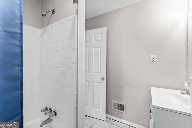 3215 Hobart Drive NW, Atlanta, GA 30318