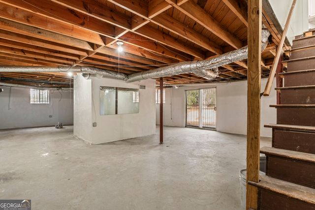 3215 Hobart Drive NW, Atlanta, GA 30318