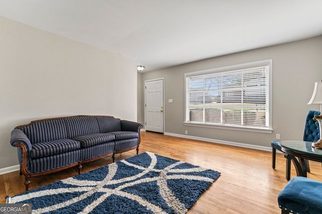 3215 Hobart Drive NW, Atlanta, GA 30318