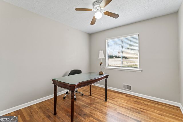 3215 Hobart Drive NW, Atlanta, GA 30318