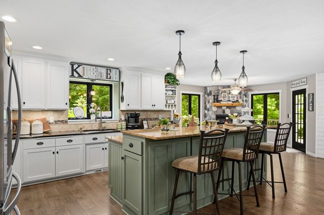14310 River Crest Drive, Rogers, MN 55374