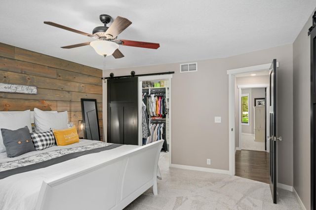14310 River Crest Drive, Rogers, MN 55374