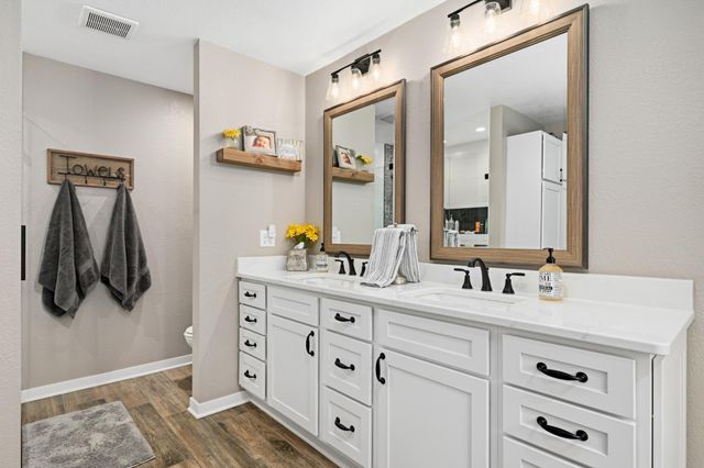 14310 River Crest Drive, Rogers, MN 55374