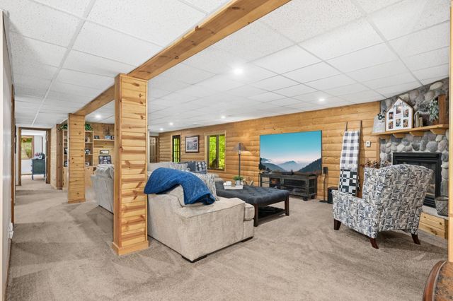 14310 River Crest Drive, Rogers, MN 55374