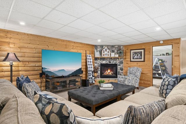 14310 River Crest Drive, Rogers, MN 55374
