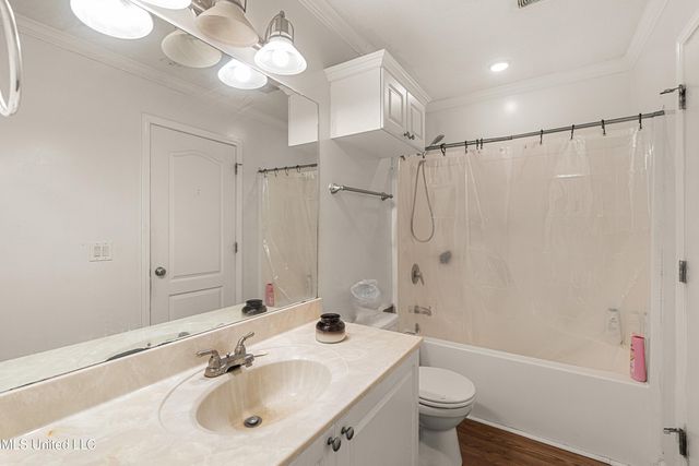 8 Findlay Street, Hattiesburg, MS 39402