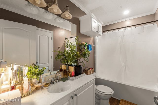 8 Findlay Street, Hattiesburg, MS 39402