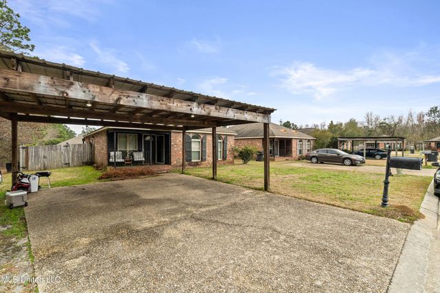 8 Findlay Street, Hattiesburg, MS 39402