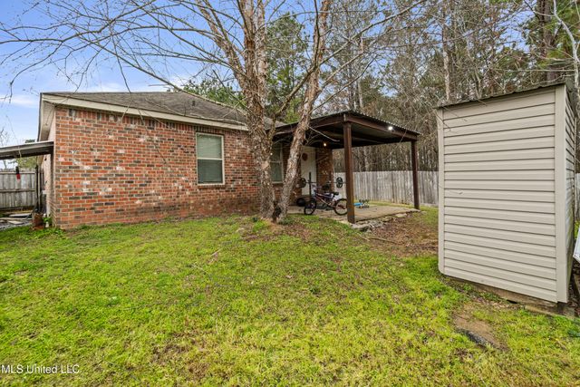 8 Findlay Street, Hattiesburg, MS 39402