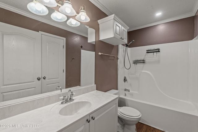 8 Findlay Street, Hattiesburg, MS 39402