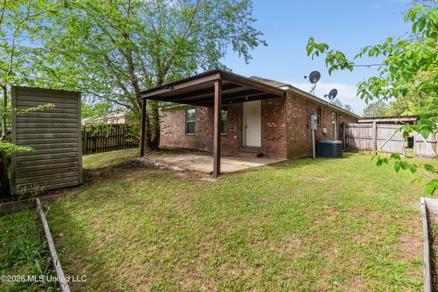 8 Findlay Street, Hattiesburg, MS 39402