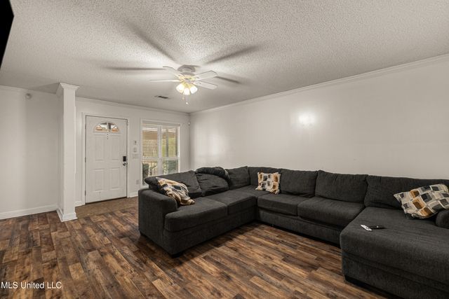 8 Findlay Street, Hattiesburg, MS 39402