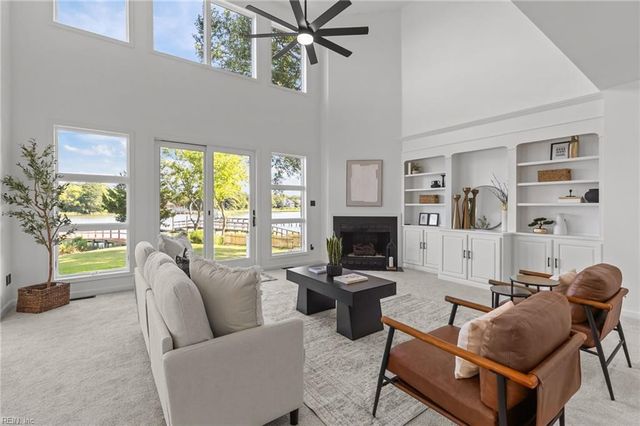 1308 Baecher LN, Norfolk, VA 23509