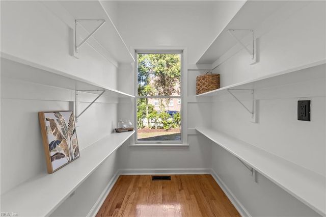 1308 Baecher LN, Norfolk, VA 23509