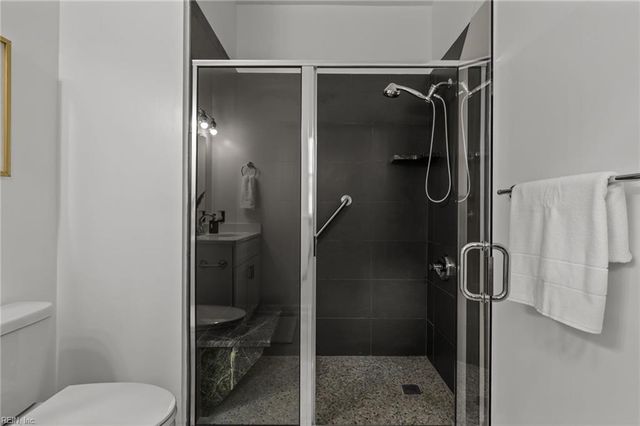 1308 Baecher LN, Norfolk, VA 23509