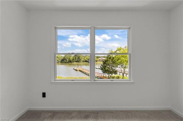 1308 Baecher LN, Norfolk, VA 23509