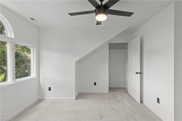 1308 Baecher LN, Norfolk, VA 23509