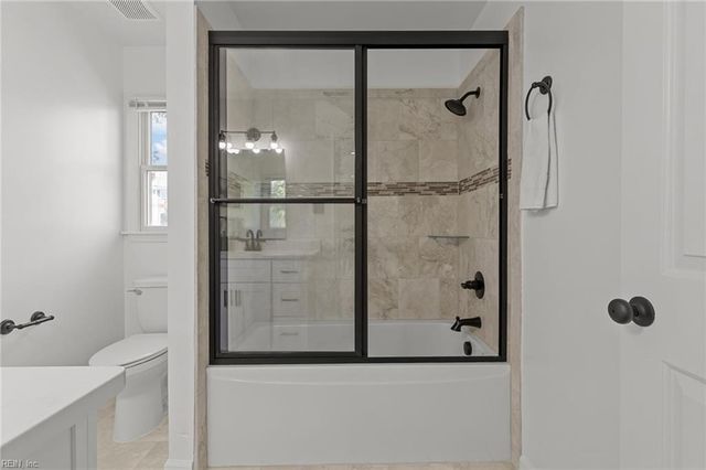 1308 Baecher LN, Norfolk, VA 23509