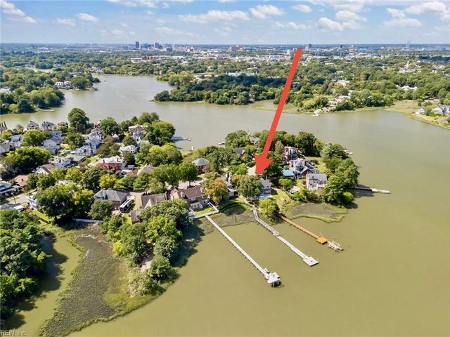 1308 Baecher LN, Norfolk, VA 23509