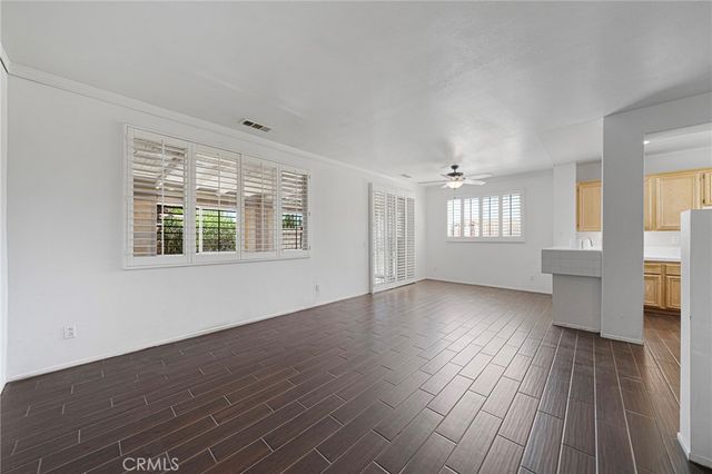1219 W Holguin Street, Lancaster, CA 93534