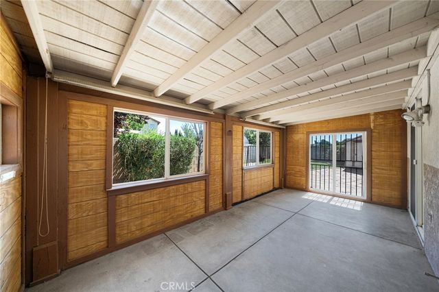 1219 W Holguin Street, Lancaster, CA 93534