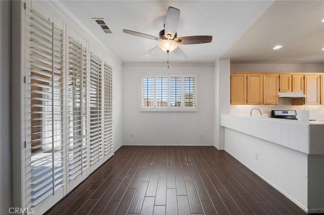 1219 W Holguin Street, Lancaster, CA 93534