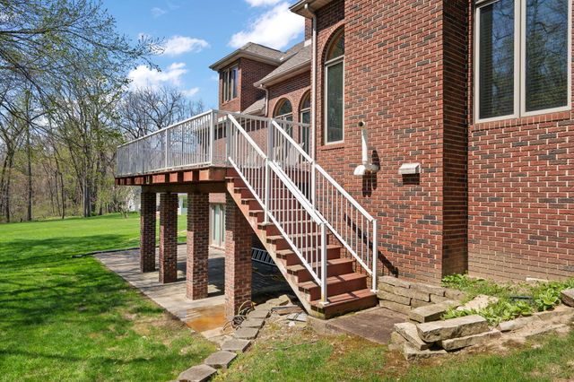 2 Timber Ridge Court, Valparaiso, IN 46385