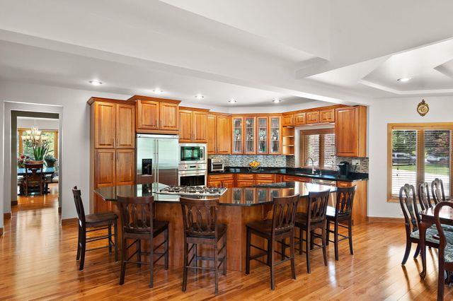 2 Timber Ridge Court, Valparaiso, IN 46385