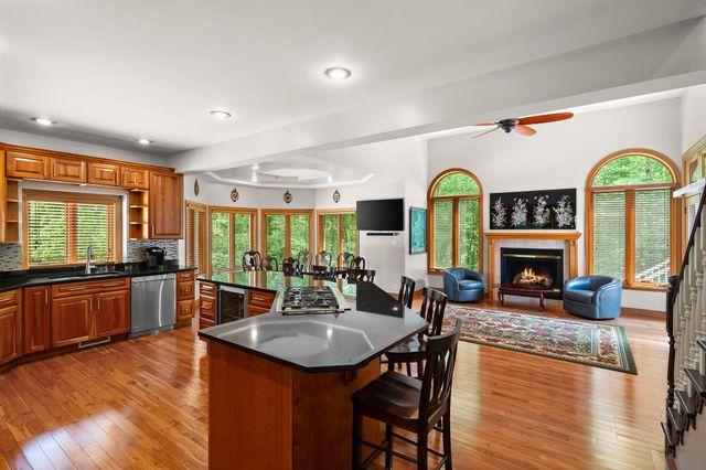 2 Timber Ridge Court, Valparaiso, IN 46385