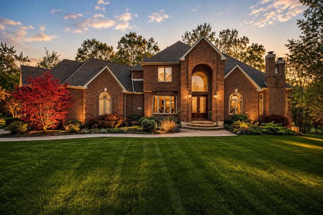 2 Timber Ridge Court, Valparaiso, IN 46385