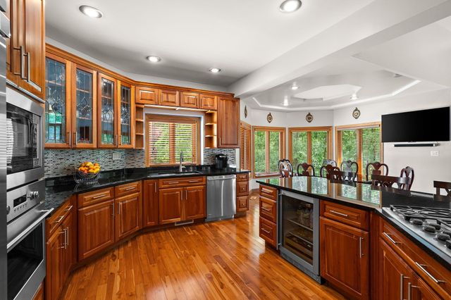 2 Timber Ridge Court, Valparaiso, IN 46385