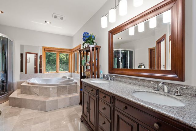 2 Timber Ridge Court, Valparaiso, IN 46385