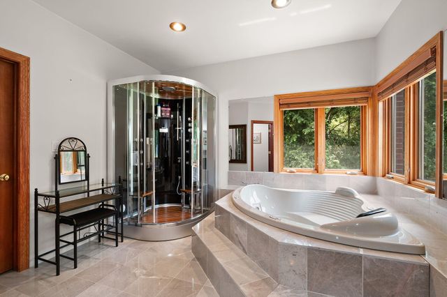 2 Timber Ridge Court, Valparaiso, IN 46385