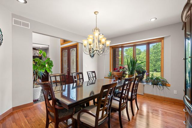 2 Timber Ridge Court, Valparaiso, IN 46385