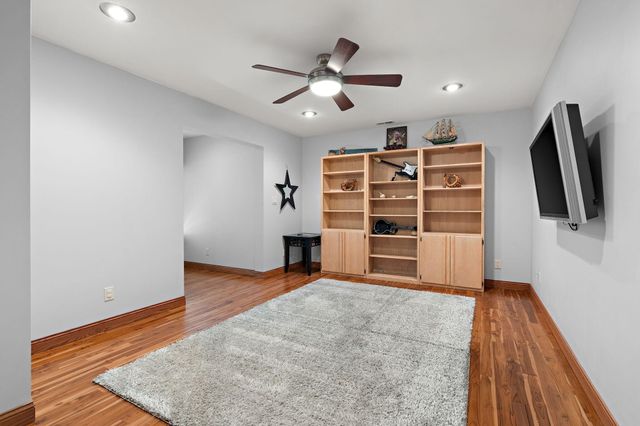 2 Timber Ridge Court, Valparaiso, IN 46385