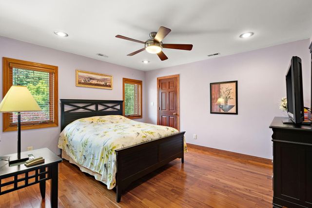 2 Timber Ridge Court, Valparaiso, IN 46385