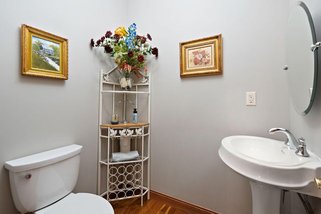 2 Timber Ridge Court, Valparaiso, IN 46385