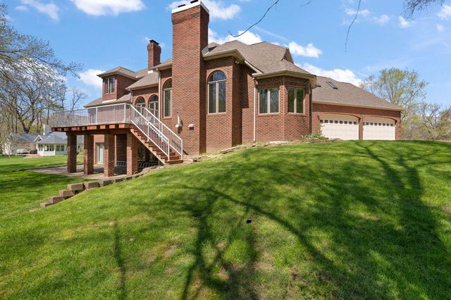 2 Timber Ridge Court, Valparaiso, IN 46385