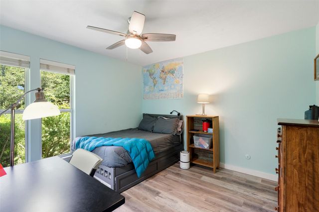 400 Oak Crest LN, Georgetown, TX 78628