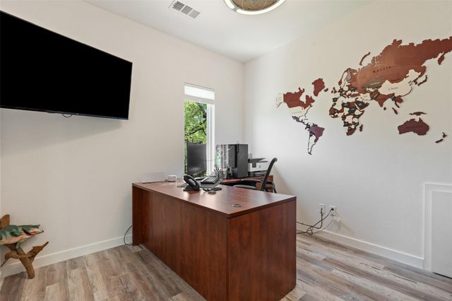 400 Oak Crest LN, Georgetown, TX 78628