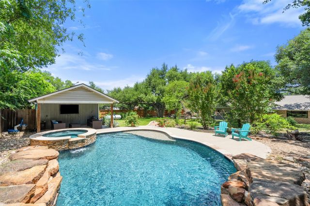 400 Oak Crest LN, Georgetown, TX 78628