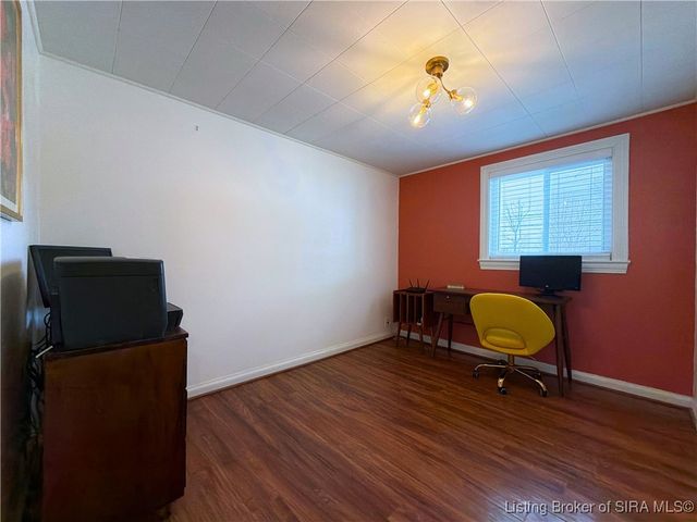 113 E Maple Court, Clarksville, IN 47129