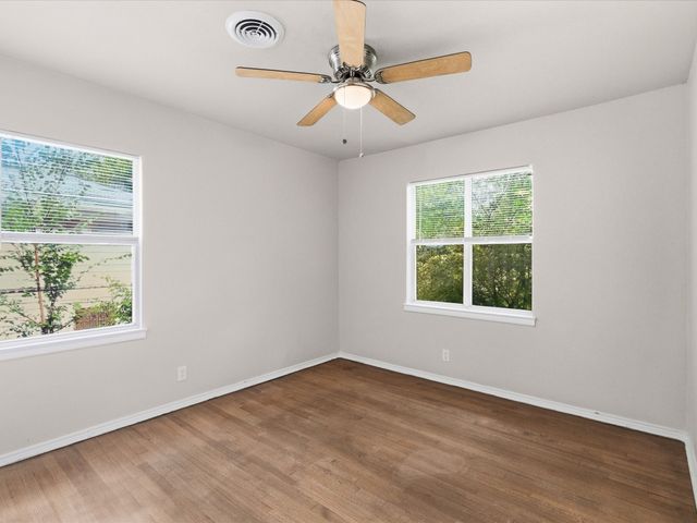 2125 Huntington Drive, Arlington, TX 76010