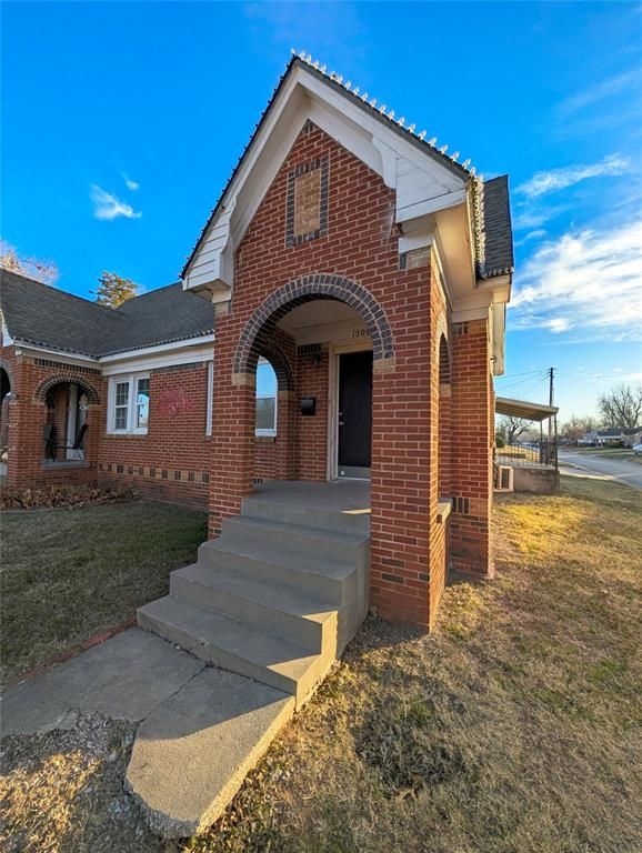 1500 N Drexel Boulevard, Oklahoma City, OK 73107